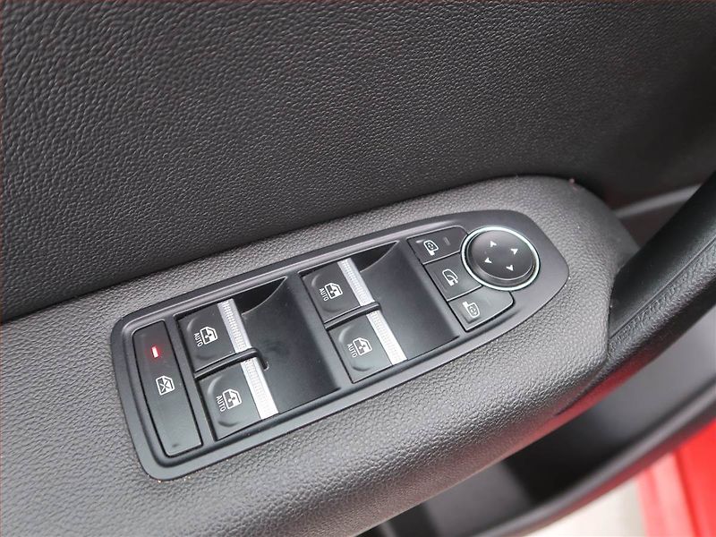 Renault Captur (2020) Intens 1.3 TCe, Automat - fotka 18 z 18