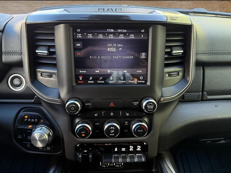 Dodge RAM (2020) +HEMI+REBEL+LIFT+PO SERVISE+ - fotka 19 z 23
