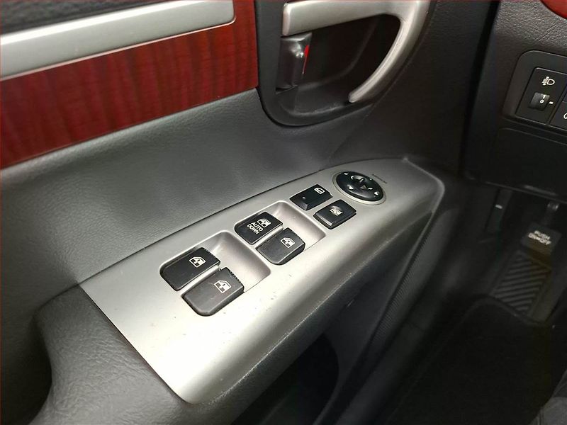 Hyundai Santa Fe (2006) 2.2 CRDi, 4X4, Automat - fotka 17 z 18