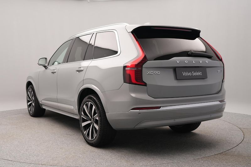 Volvo XC90 B5 AWD CORE CZ 1.maj - fotka 9 z 46
