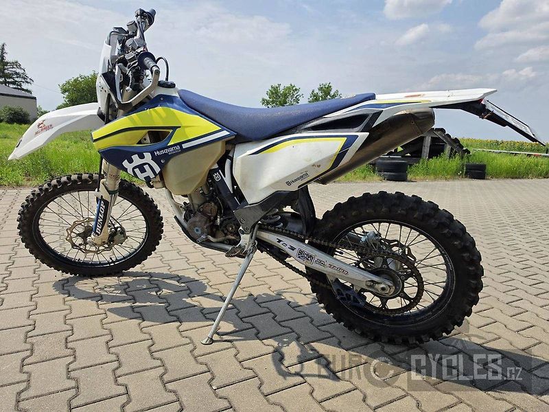 Husqvarna FE 350 (2016) - fotka 8 z 12