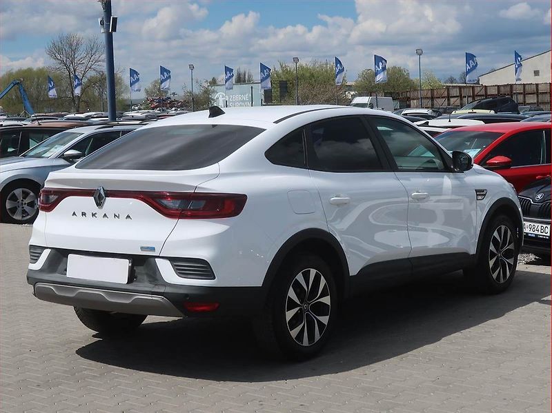 Renault Arkana (2022) E-Tech - fotka 5 z 17