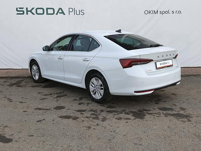 Škoda Octavia (2024) Top Selection 1,5 Tsi 110 Kw D - fotka 34 z 38