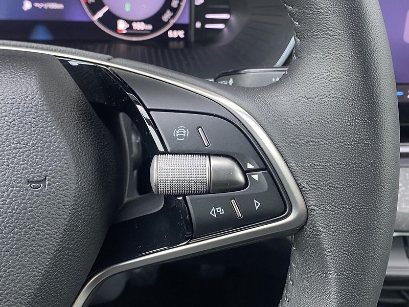 Škoda Octavia Combi 1,5 TSI Top Selection - fotka 15 z 29