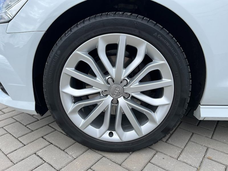 Audi A6 (2018) Avant S-line 2.0 TDi 140kW LED - fotka 40 z 41