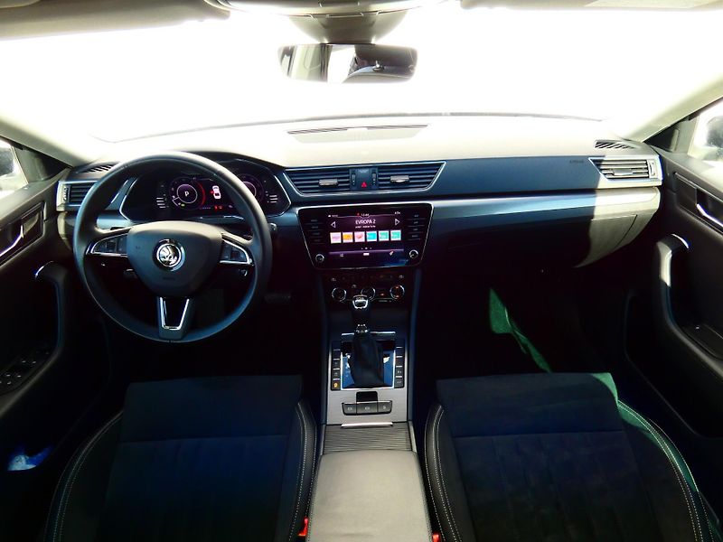 Škoda Superb (2020) Style Plus Extra 2.0 TDI DSG - fotka 17 z 30