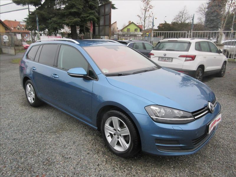 Volkswagen Golf 2,0 TDI 110kW Xenon Comfortlin - fotka 2 z 17