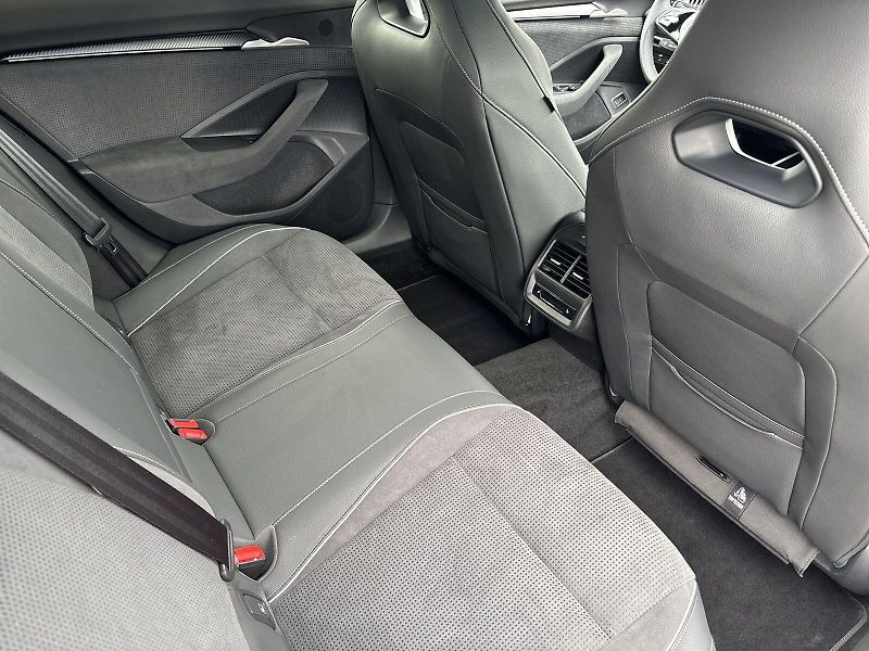 Škoda Superb (2025) Combi 2.0 TSI DSG Sportline - fotka 9 z 33