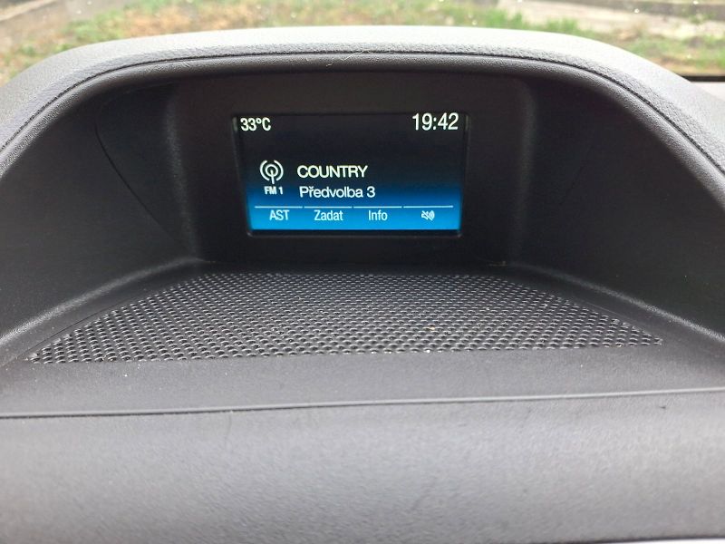 Ford Transit (2017) CUSTOM 2,0 EcoBlue 77kW Long - fotka 20 z 32