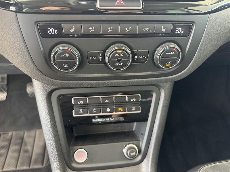 Seat Alhambra (2020) 1,4TSi FR-LINE 7.MÍST - fotka 30 z 33