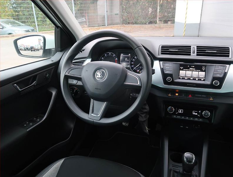 Škoda Fabia (2015) 1.2 TSI, Serv.kniha, Tempomat - fotka 7 z 21