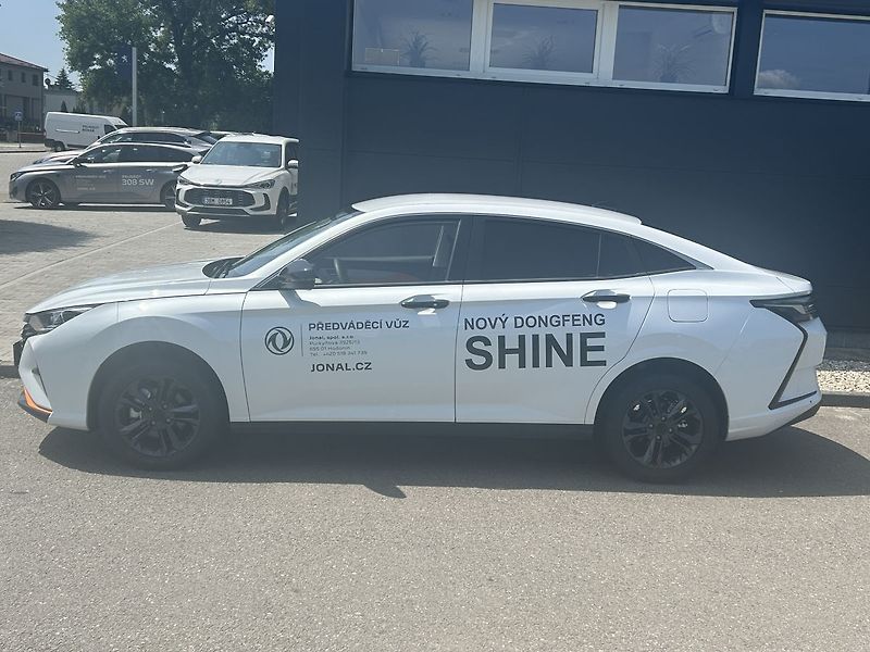 Dongfeng SHINE (2024) - fotka 4 z 12