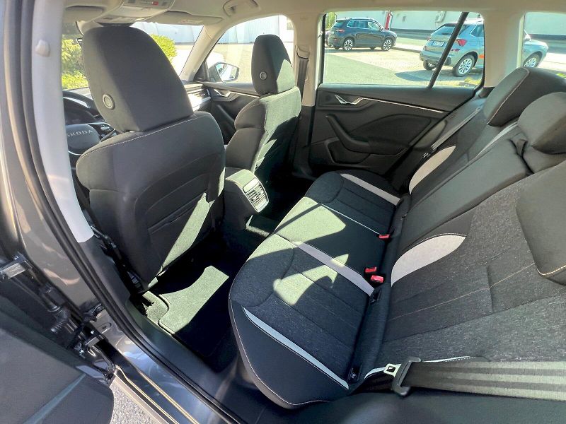 Škoda Kamiq (2026) Top Selection 1.0TSi 85kW 7°au - fotka 13 z 27