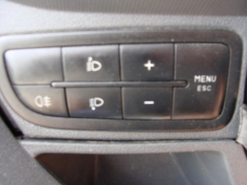 Citroën Nemo 1.4i, 54 kW, střešní nosič - fotka 17 z 21