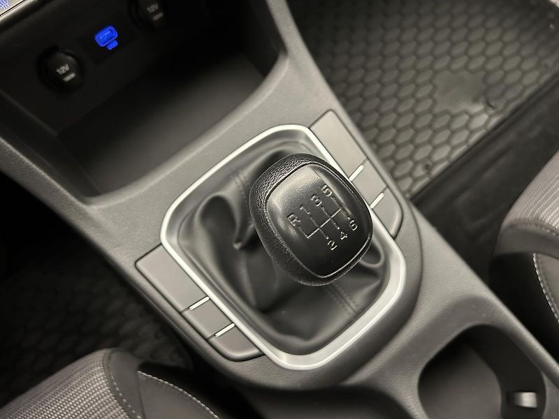 Hyundai i30 1.0 TGDI  Start Plus - fotka 12 z 22