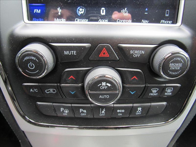 Jeep Grand Cherokee 6,2 V8 HEMI Trackhawk 527kW - fotka 20 z 37