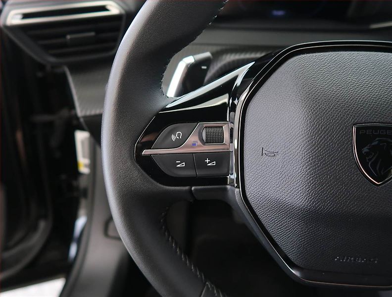 Peugeot 2008 (2025) 1.2 PureTech - fotka 20 z 23