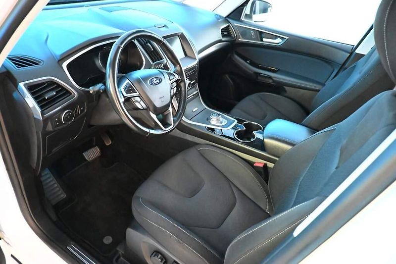 Ford S-MAX (2020) 2.0 140 KW LED ACC SONY Tažné - fotka 11 z 39