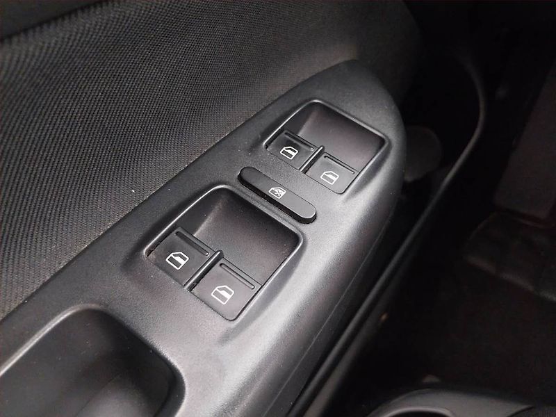 Škoda Octavia (2012) Elegance 1.6 TDI, po STK - fotka 14 z 17