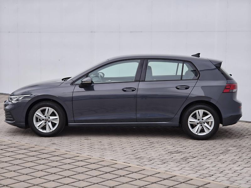Volkswagen Golf Life 1,0TSi - fotka 3 z 22