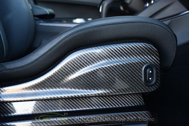 Alfa Romeo Stelvio 2.9 V6 Bi-T 520PS QUADRIFOGLIO - fotka 23 z 56
