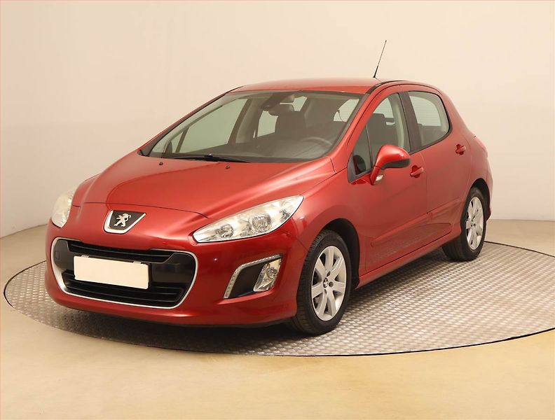 Peugeot 308 (2012) 1.6 HDi, Tempomat - fotka 2 z 18
