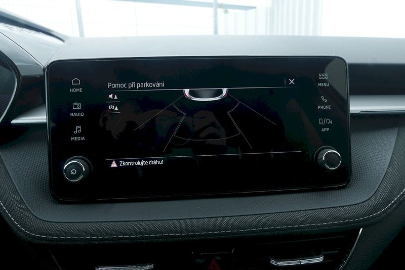 Škoda Fabia (2025) 1.0 TSI 85 kW DSG 7° TOP Selec - fotka 22 z 35