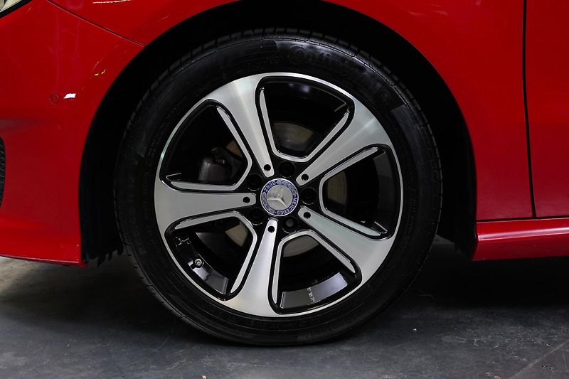 Mercedes-Benz Třídy B - fotka 10 z 24
