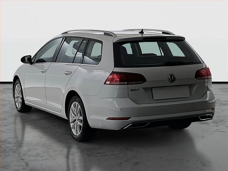 Volkswagen Golf (2020) Highline 1.5 TSI, ČR,1.maj - fotka 4 z 21