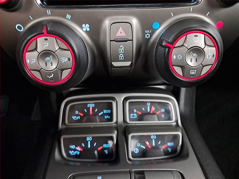 Chevrolet Camaro (2012) 6.2 V8 - fotka 13 z 17