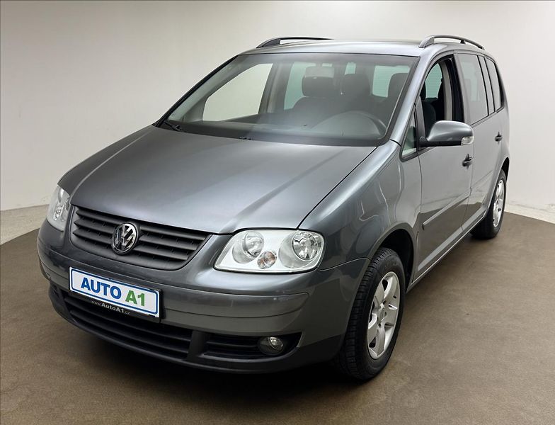 Volkswagen Touran 1,6 i 75kW AC NOVÉ PRAHY APOD. - fotografie inzerátu