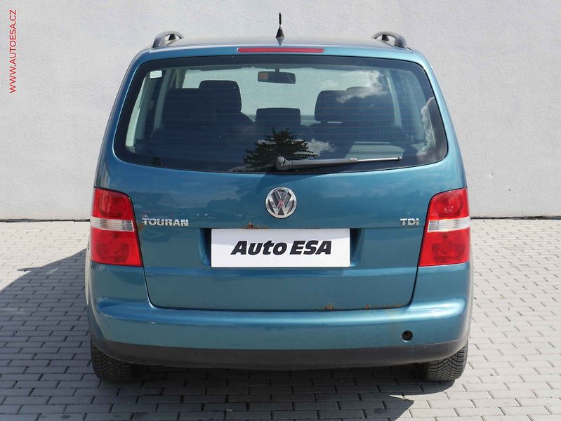 Volkswagen Touran (2004) 1.9TDi, DSG - fotka 5 z 15