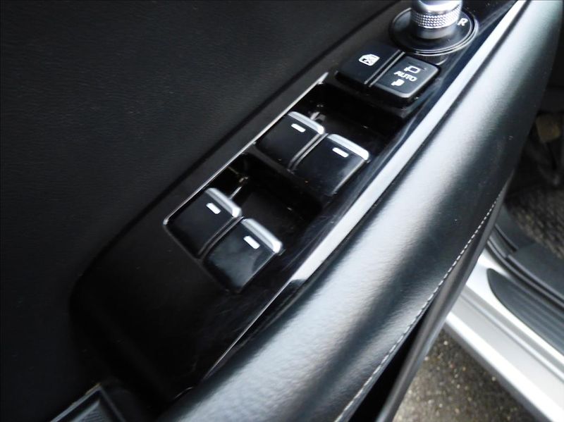 Mazda 6 2,0 Skyactiv,121kW,Bi-Xenon  S - fotka 12 z 35