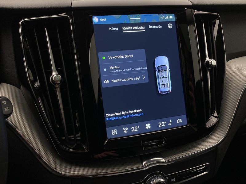 Volvo XC60 T6 AWD PLUG-IN PLUS DARK - fotka 39 z 54
