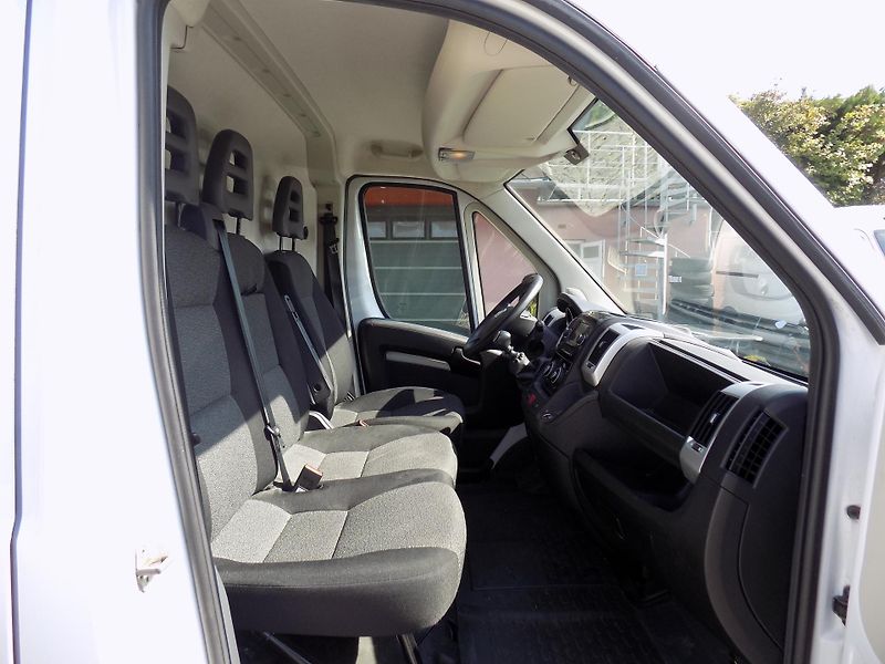 Fiat Ducato 2,3 JTD 88 KW L2H2 KLIMA, NAVI - fotka 25 z 37