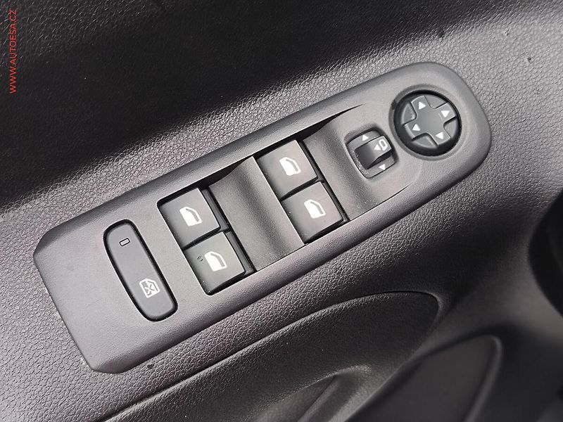 Opel Combo (2020) 1.5CDTi MAXi, LIFE, navi - fotka 20 z 22