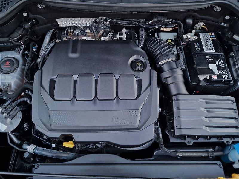 Škoda Karoq 2.0 TDI 110kW 4x4 DSG Style - fotka 41 z 50