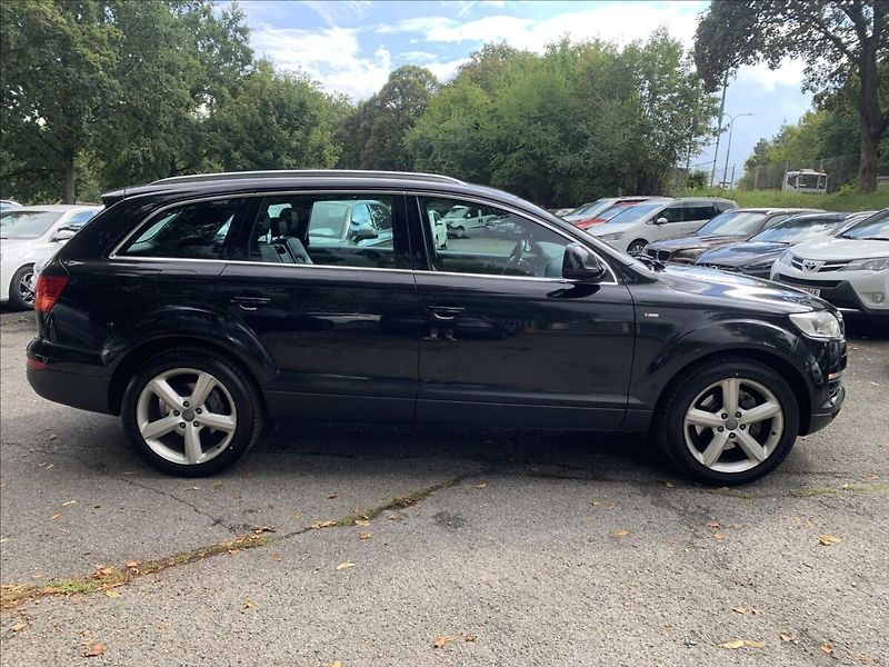 Audi Q7 3,0 TDI QUATTRO - fotka 4 z 20