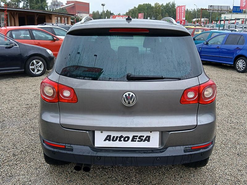 Volkswagen Tiguan (2010) 2.0TSi 4x4, STK6/27 - fotka 5 z 18