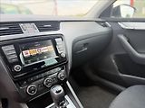 Škoda Octavia 2,0 STYLE EL.KUFR, VYHŘ.ČELNÍ - náhled 12