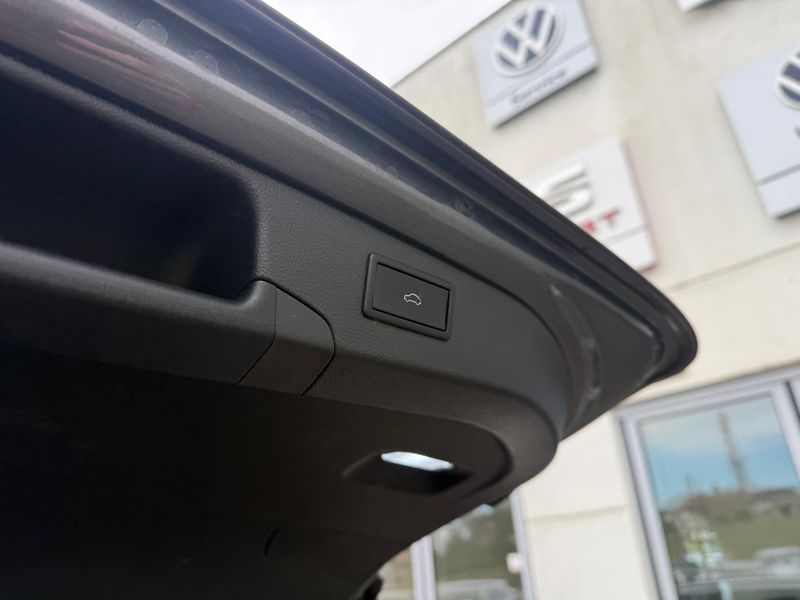 Škoda Superb Sportline 2.0 TDI 110kw DSG Co - fotka 25 z 25