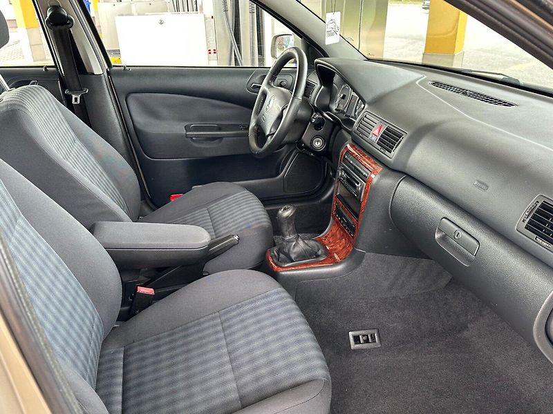 Škoda Octavia (2006) 1.9TDi GARANCE KM - fotka 7 z 13