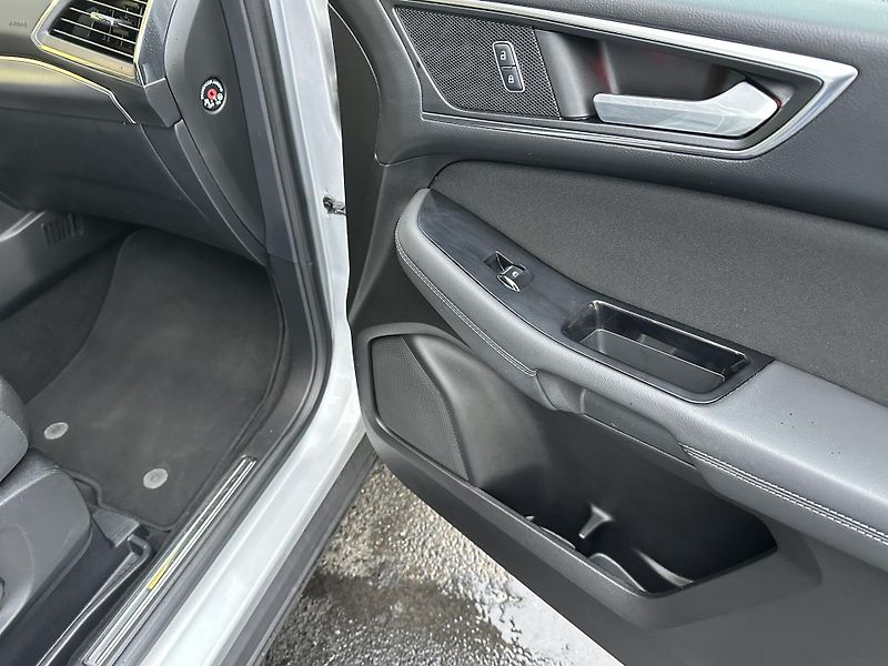 Ford Galaxy (2016) 1.5/118kW TITANIUM * 7.Míst *  - fotka 26 z 43