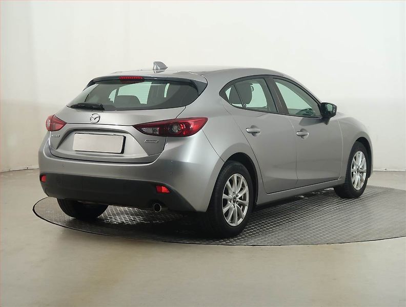 Mazda 3 (2015) 1.5 Skyactiv-G, Park. senzory - fotka 5 z 14