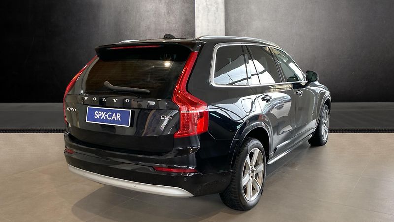 Volvo XC90 MOMENTUM PRO, B5 AWD, 184+10 k - fotka 3 z 30