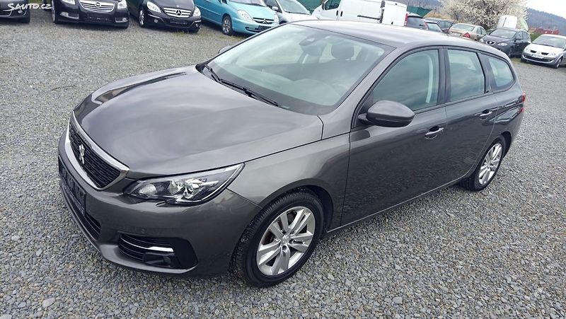 Peugeot 308 (2018) - fotka 2 z 36
