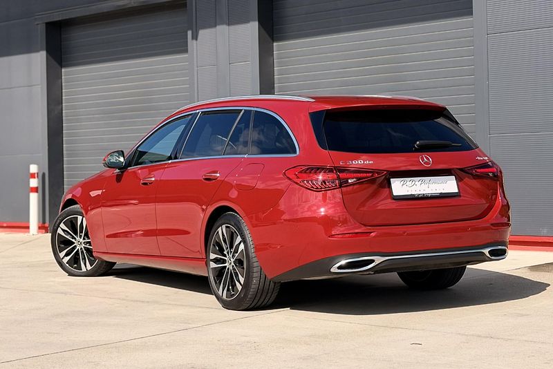 Mercedes-Benz Třídy C (2024) C 300 de 4Matic EQ - fotka 10 z 100