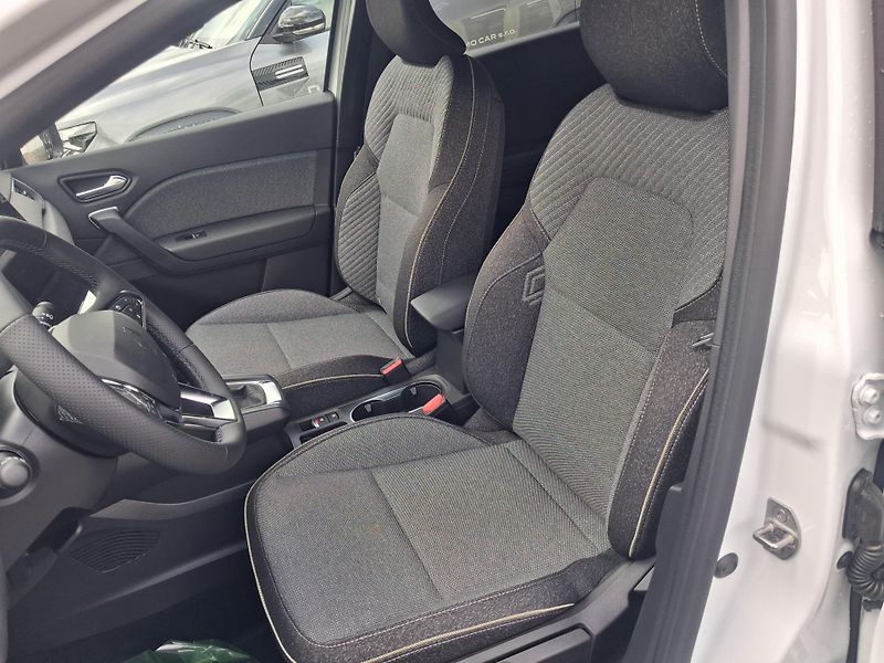 Renault Captur (2026) techno ECO-G 120 - fotka 26 z 38
