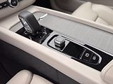 Volvo XC60 B4 AWD BRIGHT PLUS CZ 1.maj - náhled 31