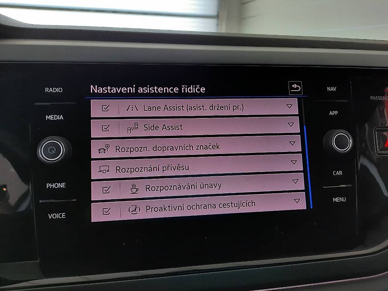 Volkswagen Taigo (2022) R-Line 1.5 TSI (110kW/150k) DS - fotka 18 z 25